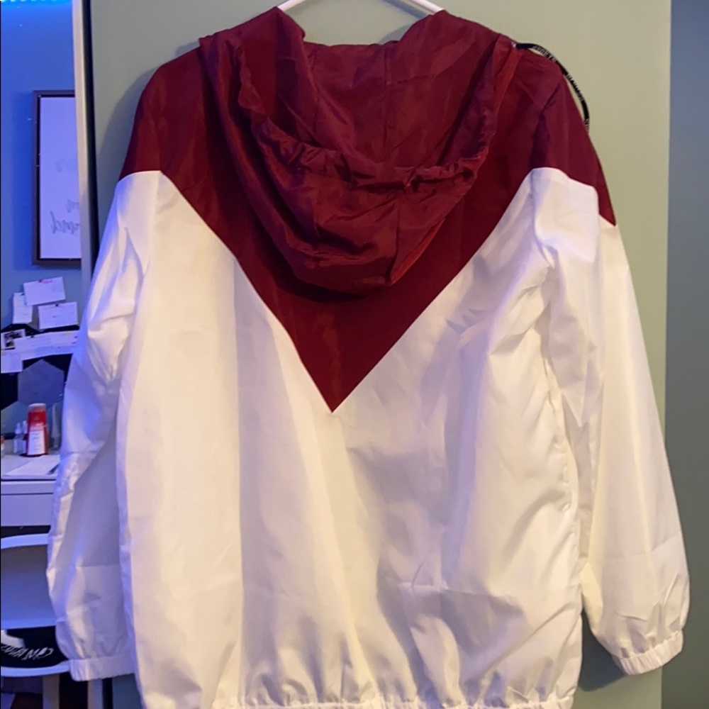 Windbreaker - Picture 3 of 5